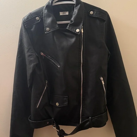 Black Polyurethane Jacket - Picture 2 of 12
